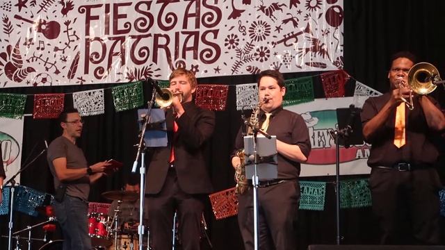 Latino Twist MVI 3666 смотреть онлайн