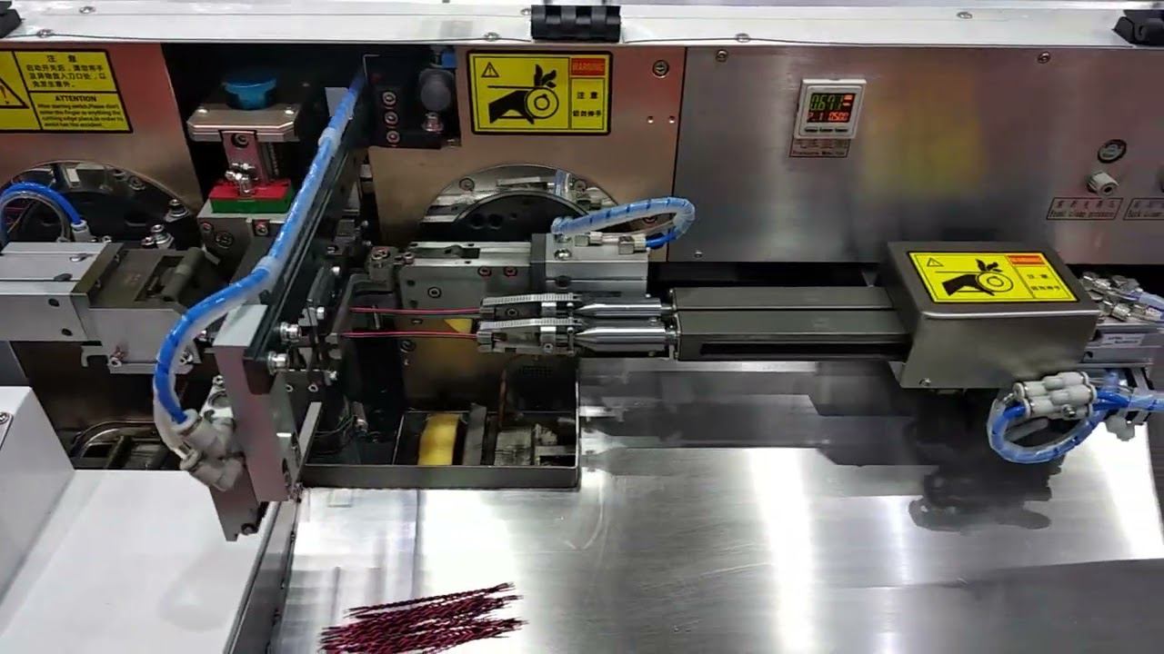 KS-09N Автоматический станок для резки, зачистки и лужения провода смотреть онлайн