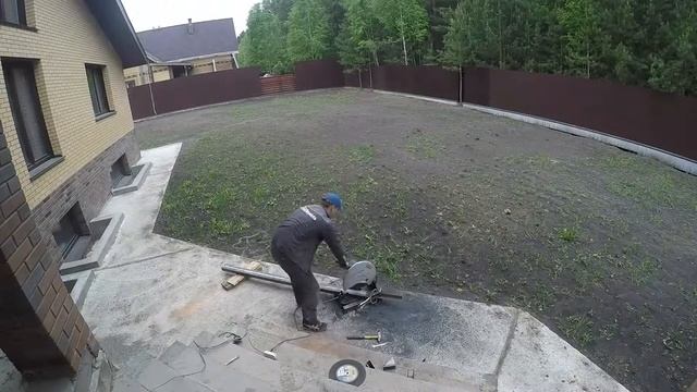 Деревянная лестница на ломаном косоуре. Процесс изготовления смотреть онлайн