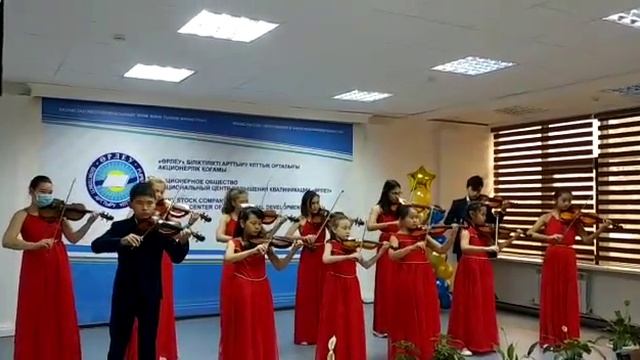Ансамбль скрипачей! смотреть онлайн