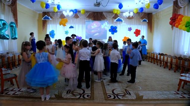 ВЫПУСК-2021. Игра "ДРУЖБА". Подготовительная группа № 12 смотреть онлайн