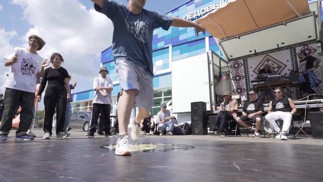 Мёртвые Мухи vs Микробы | Quest of the Best 11|Улицы смотреть онлайн