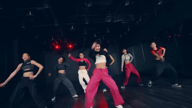 BABYMONSTER ‘2NE1 Mash Up’ Dance Performance | COVER by MINIZIZE KIDS смотреть онлайн