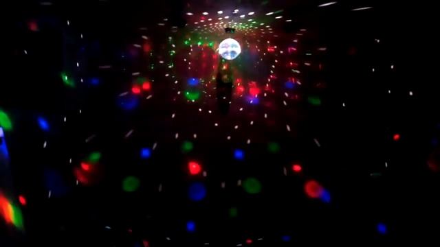 Превращаем садовый домик в дискобар смотреть онлайн