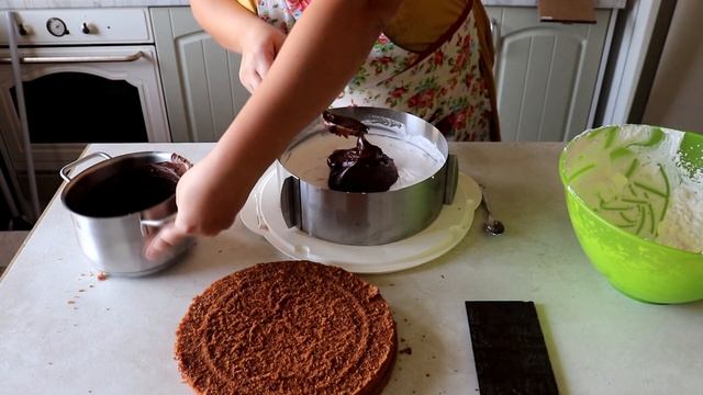 Торта "Киндер пингуи" ? Без печене,бързо и лесно / Kinder Pingui Cake смотреть онлайн