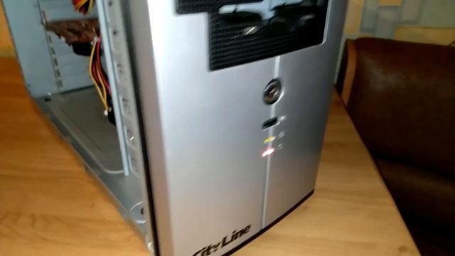 Компьютер из 2007-го | Core 2 Duo E6300 и HD 2600 XT смотреть онлайн