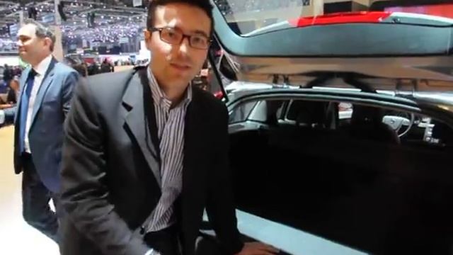Volvo V60 Hybrid al salone di Ginevra 2012 смотреть онлайн