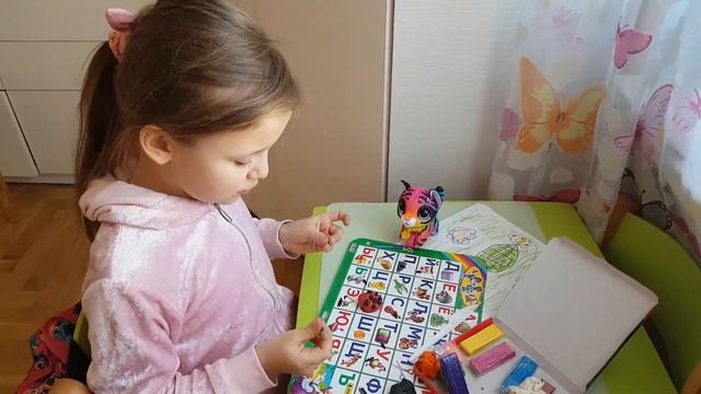 Как слепить божью коровку из пластилина смотреть онлайн