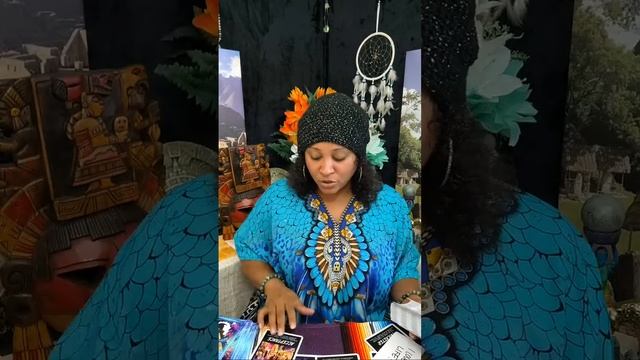 Somebody NEEDS to hear this...Collective Oracle Reading смотреть онлайн