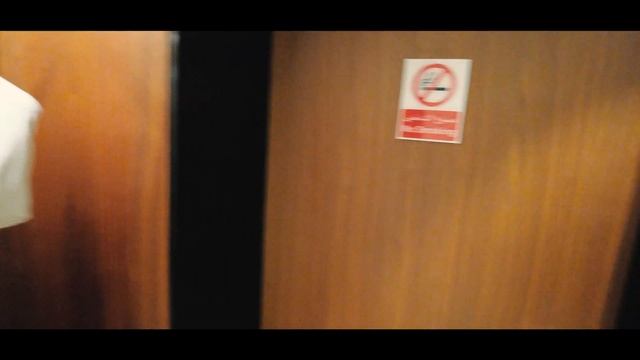QATAR AIRWAYS FIRST CLASS AL SAFWA LOUNGE DOHA смотреть онлайн