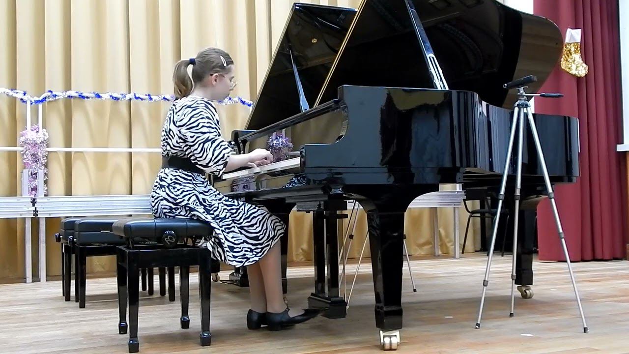 14.2. Григ - «Ноктюрн», исп. Мелехова София (5 класс) смотреть онлайн