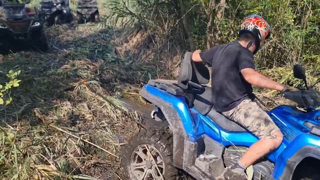 CFMOTO CFORCE 850XC витягаємо з болота лебідкою смотреть онлайн