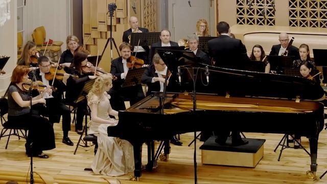 Ludwig van Beethoven (1770-1827): Emperor Concerto смотреть онлайн