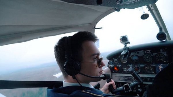 Визитка курсанта Никиты Григорова из Ульяновского Авиационного института