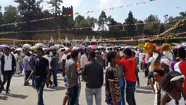 Meskel gathering celebration in Gondar смотреть онлайн