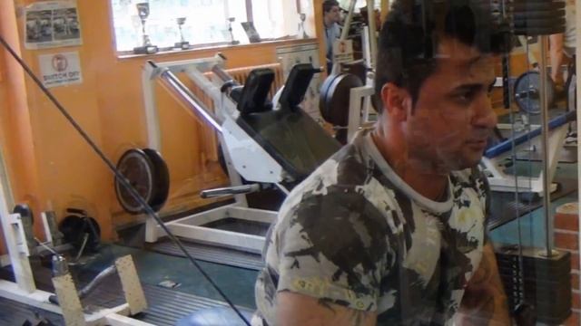 Bodylines Gym Weight training with Ben Part 2 20th November 2012 смотреть онлайн