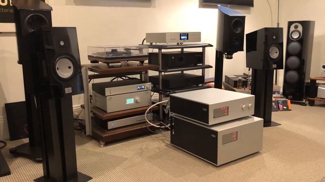 Marten Duke 2 Soulution 725 pre and 711 Power Amp on demo at Sound Gallery Melbourne смотреть онлайн