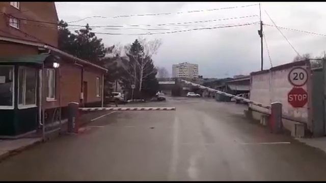 Шлагбаумы Алютех, 2 шт , по 4,3 метра смотреть онлайн