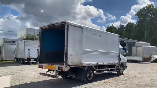 1996 Model, Mitsubishi Canter 4D34 Engine box body !! смотреть онлайн