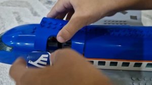 Какой лего самолёт можно заказать? У Коли такой есть