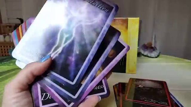 ?CHAKRA INSIGHT ORACLE, by Caryn Sangster. A short review and flip through! смотреть онлайн