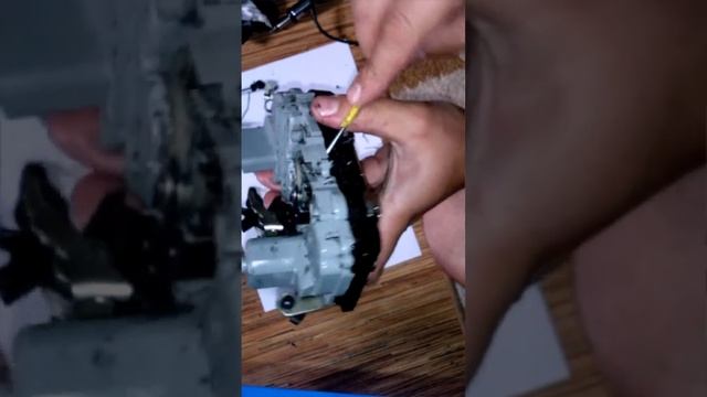 Разборка и ремонт замка передней двери машины ситроен ксара пикассо . Часть 2 смотреть онлайн