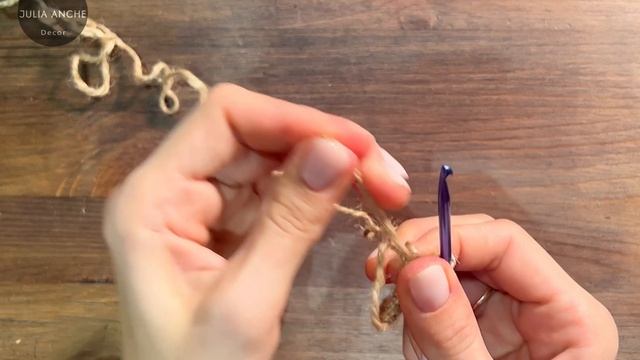 Вяжем НОВОГОДНИЙ ШАР из джута крючком…Украшаем МАКРАМЕ… смотреть онлайн