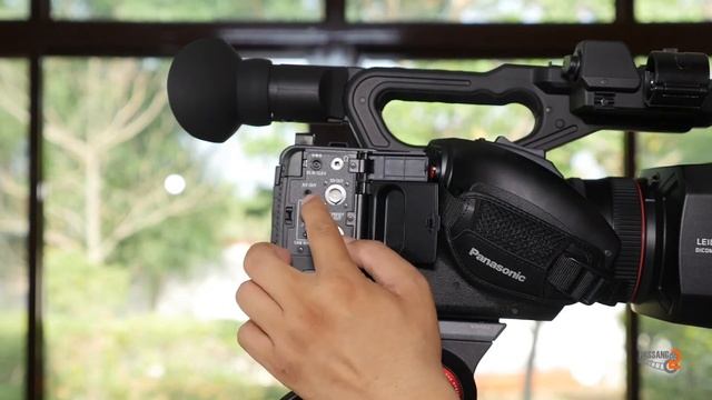Panasonic AG-UX180 4K Camcorder Unboxing : Full Review смотреть онлайн