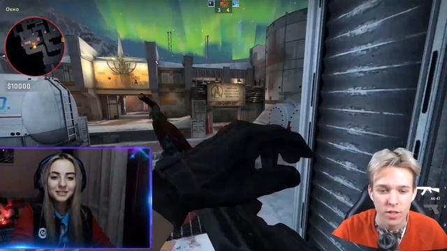 ИГРАЕМ В CS:GO НА РАЗДЕВАНИE смотреть онлайн