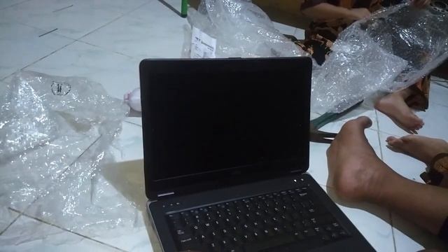 Unboxing Laptop core i5 Dell E6440 Second Batam, masih OK смотреть онлайн