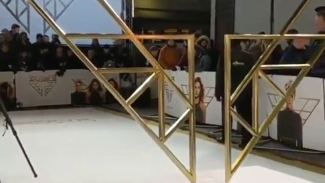 #kristenStewart White carpet #CharliesAngels смотреть онлайн