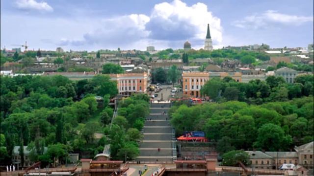 ... и каждой весною так тянет меня в Одессу, мой солнечный Город... смотреть онлайн