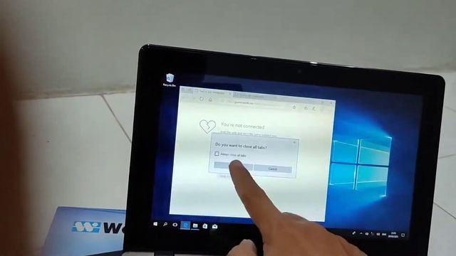 Netbook Wearnes CNT1101T Celeron D3 4GB/SSD 128GB Tochscreen Murah Banget