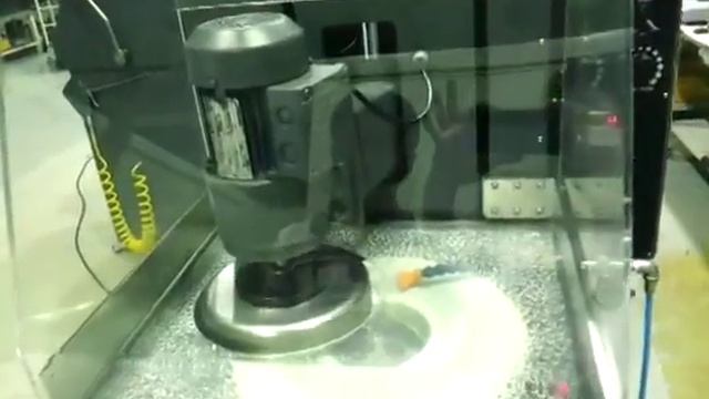 Высокопроизводительный автоматический шлифовальный станок с камнем смотреть онлайн