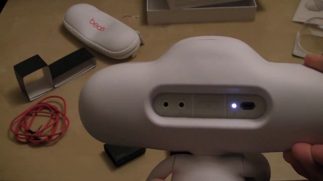 Beats by Dr. Dre Pill 2.0 Bluetooth Wireless Speaker Review смотреть онлайн