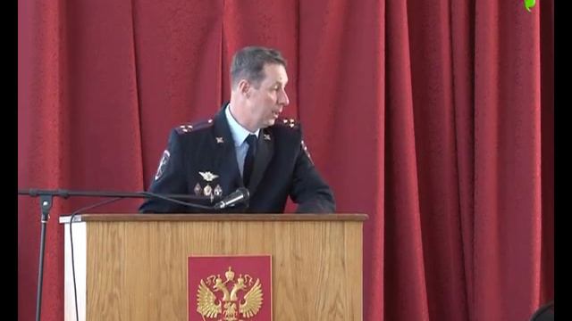 Квартирные кражи, телефонное мошенничество и сокращение сотрудников полиции смотреть онлайн