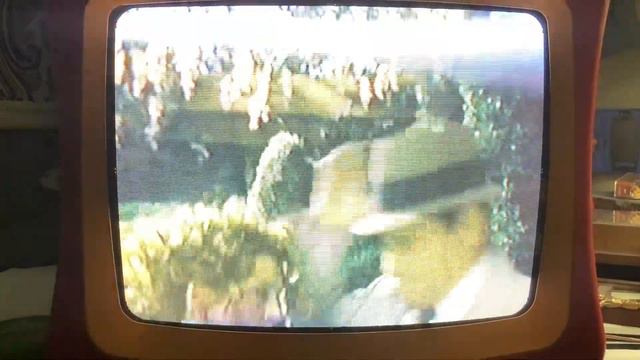 Opening to Mickeys Once Upon a Christmas (Mickey et le noël merveilleux) 1999 VHS (Canadian French) смотреть онлайн