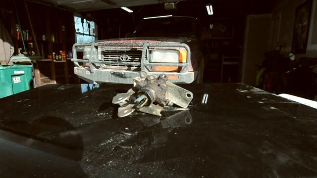 Load-Sensing Proportioning Valve Replacement-80 Series Land Cruiser смотреть онлайн