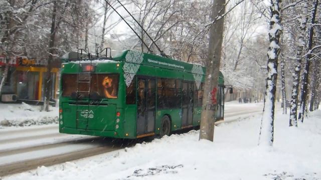 ГОРОД УФА БАШКИРИЯ транспорт города 2023 новый уттз горожанин зеленый юбилейный 450 лет уфе. смотреть онлайн