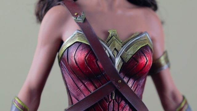 Hot Toys Wonder woman Deluxe Justice League Review смотреть онлайн
