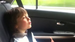 у меня живот болит