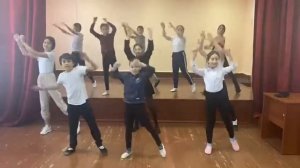 Физкультминутка от учеников 4  класса #Школа259СПБ