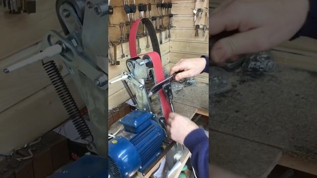 Заточка ножа на Гриндер смотреть онлайн