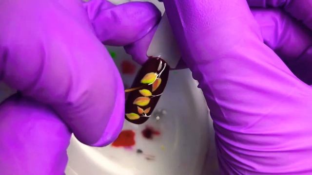 Осенние листья на ногтях смотреть онлайн