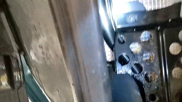 Вода под ковриком Niva Travel смотреть онлайн