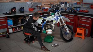 Замена охлаждающей жидкости в мотоцикле GR7 2Т