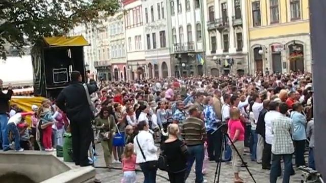 175 пар танцють польку смотреть онлайн