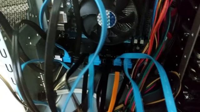Плата PCI-Express X1 на 16 SATA6.0 с Aliepxress. Решение для NAS или для майнинга CHIA? / ASM1064 смотреть онлайн
