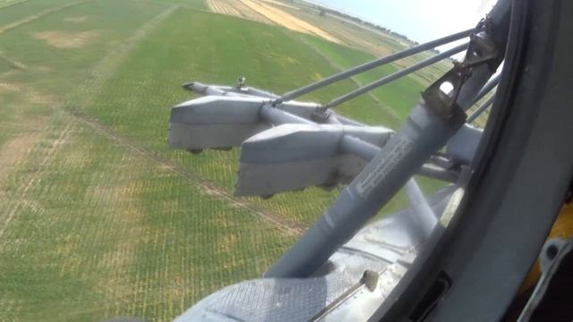 Полет вертолета МИ-8 МТВ ВКС РФ смотреть онлайн