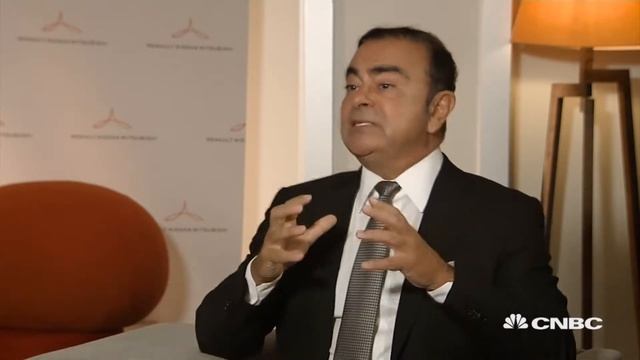 Renault-Nissan's six-year plan places electric and autonomous vehicles center stage смотреть онлайн